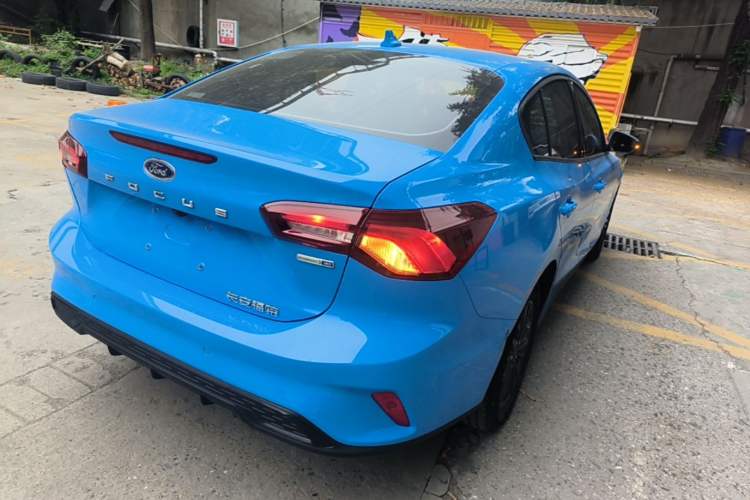 Used Ford Focus 2022 Sedan EcoBoost 180 Automatic Performance Edition Rear Right 45 Deg