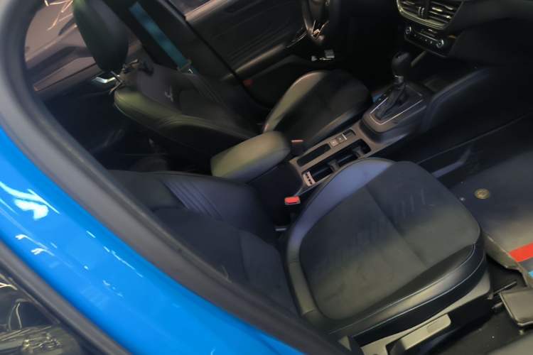 Used Ford Focus 2022 Hatchback EcoBoost 180 Automatic S Edition Right Front Seat