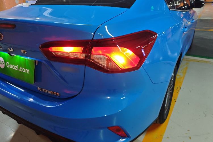 Used Ford Focus 2022 Sedan EcoBoost 180 Automatic Performance Edition Right Rear Taillight