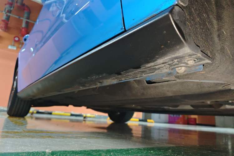 Used Ford Focus 2022 Sedan EcoBoost 180 Automatic Performance Edition Right Side Sill