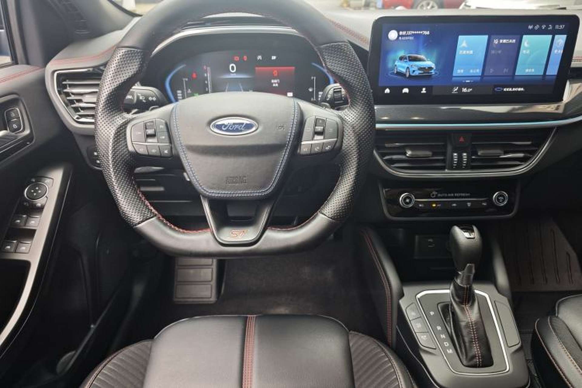 Used Ford Focus 2022 Hatchback EcoBoost 180 Automatic ST Line Steering Wheel