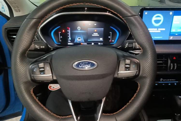 Used Ford Focus 2022 Hatchback EcoBoost 180 Automatic Performance Edition Steering Wheel