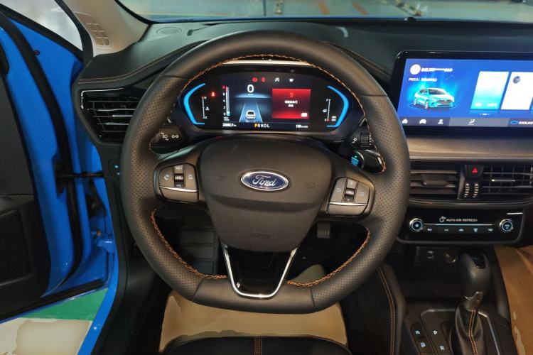 Used Ford Focus 2022 Sedan EcoBoost 180 Automatic Performance Edition Steering Wheel