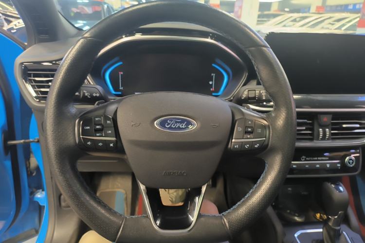 Used Ford Focus 2022 Hatchback EcoBoost 180 Automatic S Edition Steering Wheel