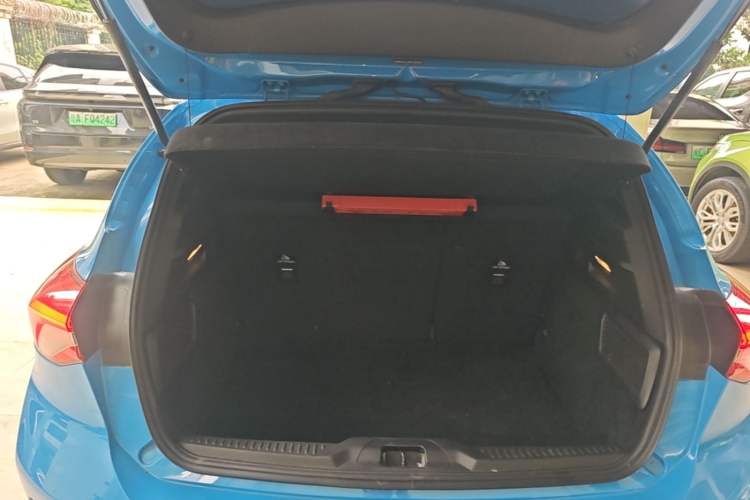 Used Ford Focus 2022 Hatchback EcoBoost 180 Automatic S Edition Trunk
