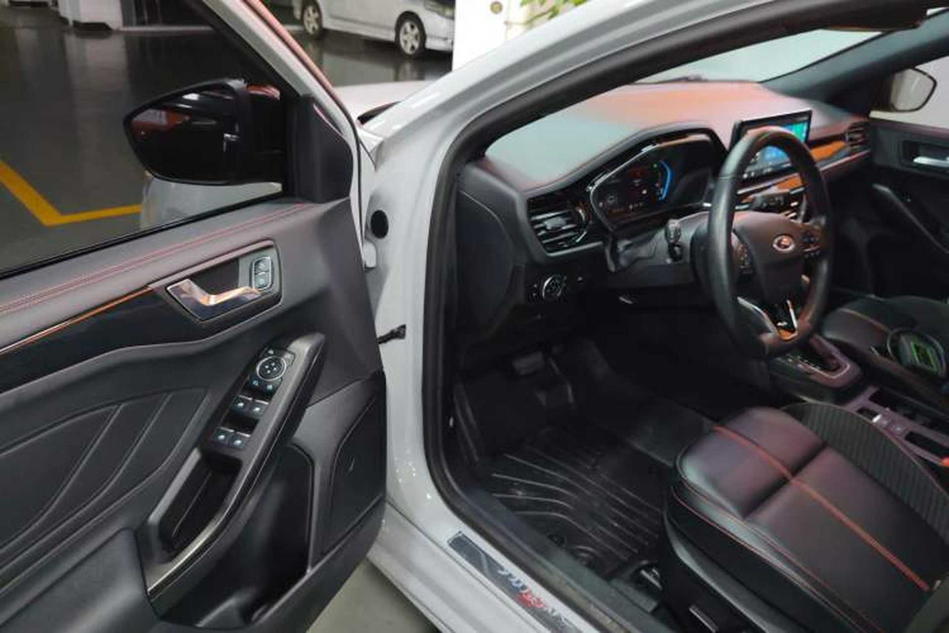 Used Ford Focus 2022 Sedan EcoBoost 180 Automatic ST Line Driver Seat
