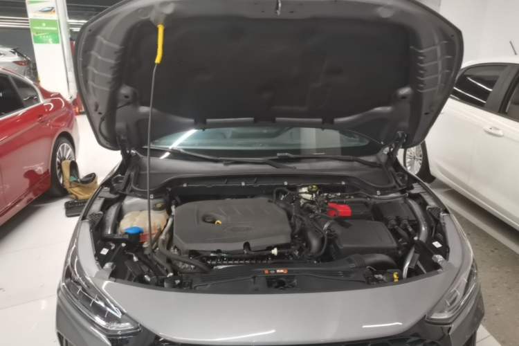 Used Ford Focus 2022 Hatchback EcoBoost 180 Automatic ST Line Engine Bay