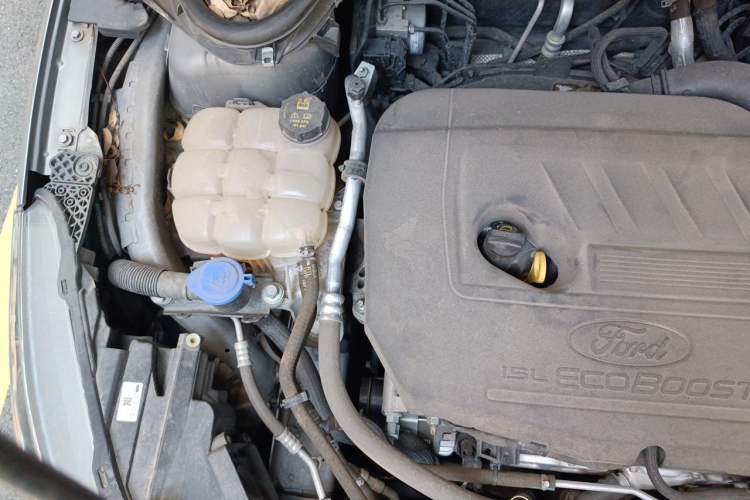Used Ford Focus 2022 Hatchback EcoBoost 180 Automatic ST Line Engine Bay Right