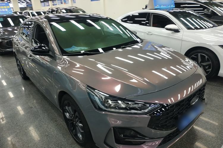 Used Ford Focus 2022 Sedan EcoBoost 180 Automatic ST Line Exterior 1