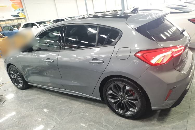 Used Ford Focus 2022 Hatchback EcoBoost 180 Automatic ST Line Exterior 3