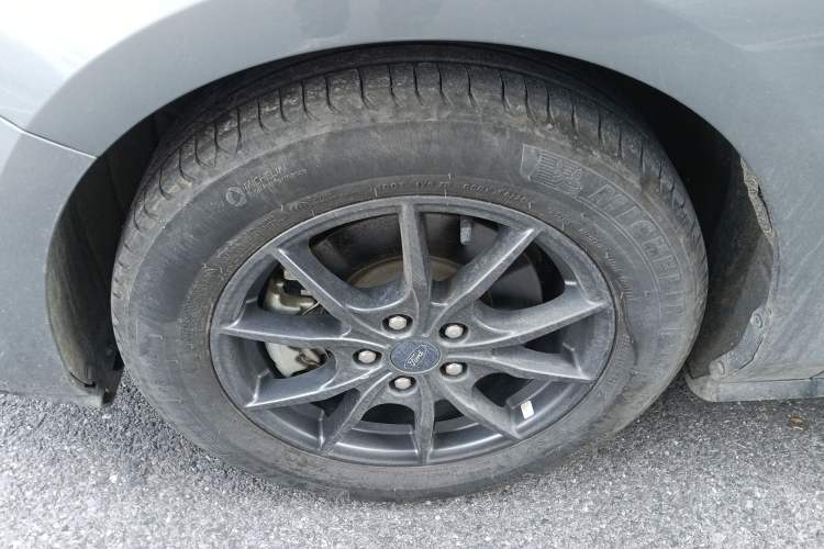 Used Ford Focus 2022 Hatchback EcoBoost 180 Automatic Performance Edition Exterior 3