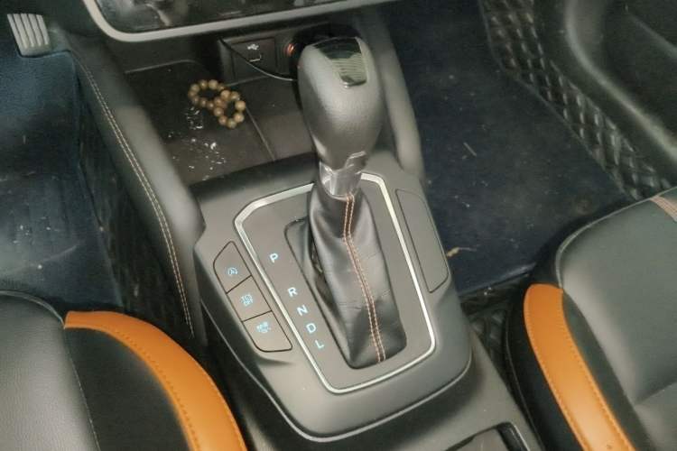 Used Ford Focus 2022 Sedan EcoBoost 180 Automatic Performance Edition Gear Lever