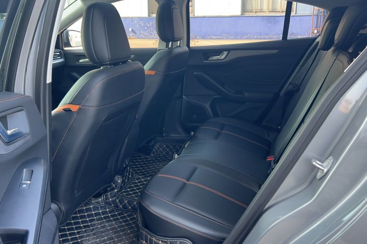 Used Ford Focus 2022 Hatchback EcoBoost 180 Automatic Performance Edition Interior 2