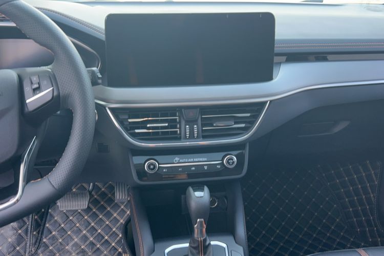 Used Ford Focus 2022 Hatchback EcoBoost 180 Automatic Performance Edition Interior 5