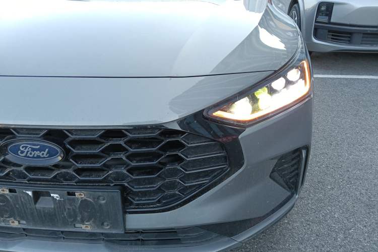 Used Ford Focus 2022 Hatchback EcoBoost 180 Automatic Performance Edition Left Front Headlight