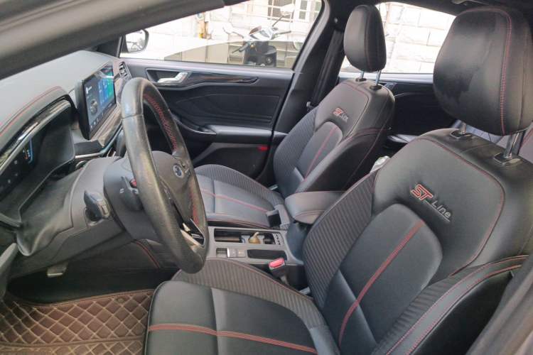 Used Ford Focus 2022 Hatchback EcoBoost 180 Automatic ST Line Left Front Seat