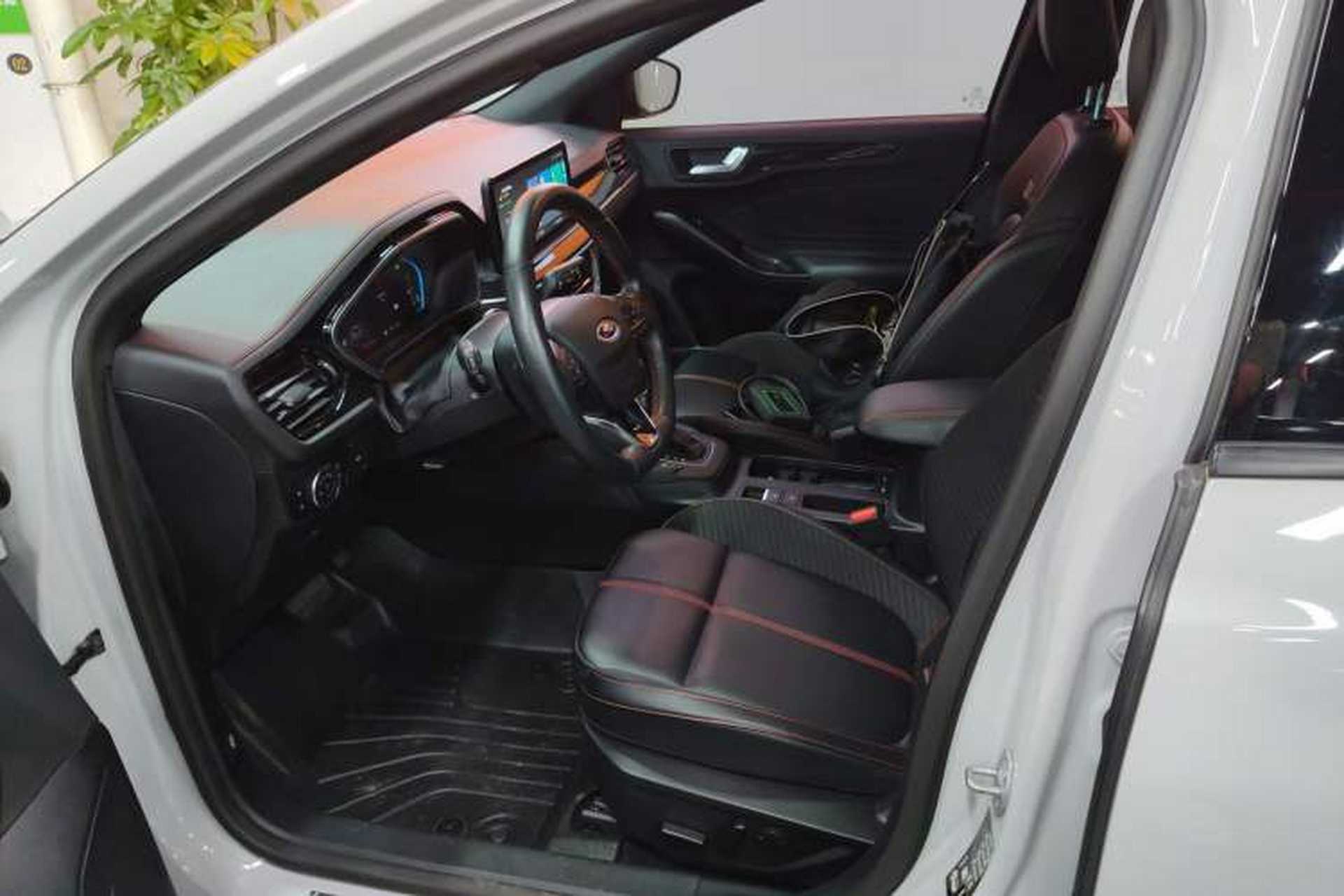 Used Ford Focus 2022 Sedan EcoBoost 180 Automatic ST Line Left Front Seat