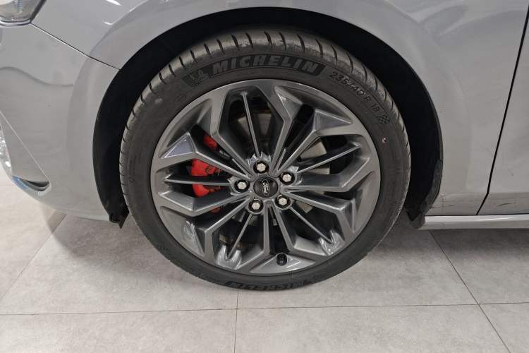 Used Ford Focus 2022 Hatchback EcoBoost 180 Automatic ST Line Left Front Wheel Hub