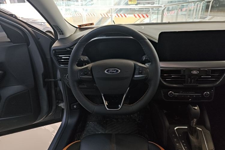 Used Ford Focus 2022 Hatchback EcoBoost 180 Automatic Performance Edition Steering Wheel
