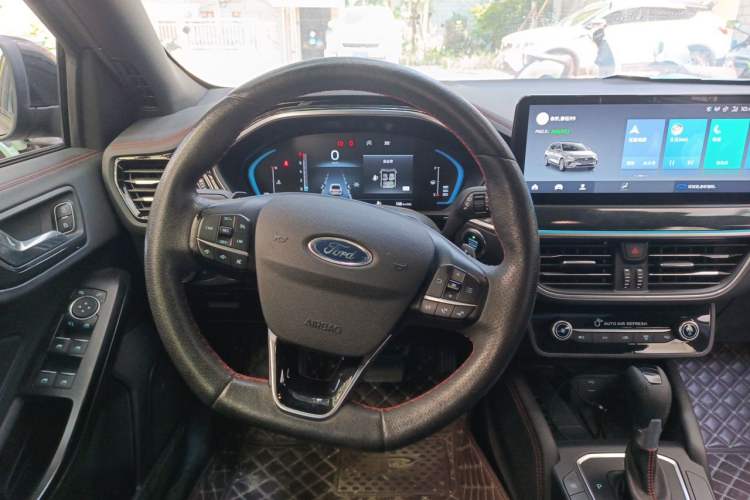 Used Ford Focus 2022 Hatchback EcoBoost 180 Automatic ST Line Steering Wheel