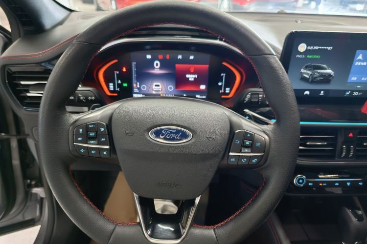 Used Ford Focus 2022 Hatchback EcoBoost 180 Automatic ST Line Steering Wheel