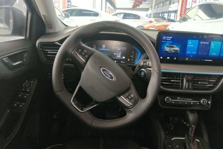 Used Ford Focus 2022 Sedan EcoBoost 180 Automatic Performance Edition Steering Wheel