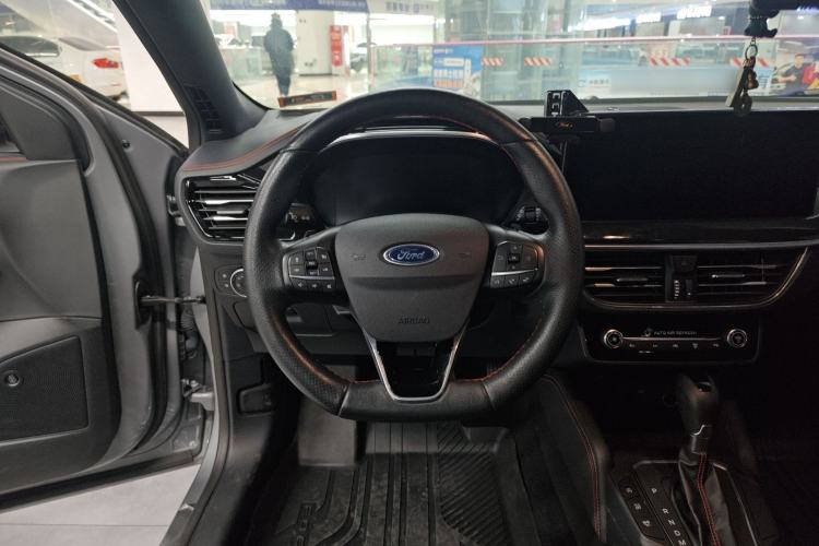 Used Ford Focus 2022 Hatchback EcoBoost 180 Automatic ST Line Steering Wheel