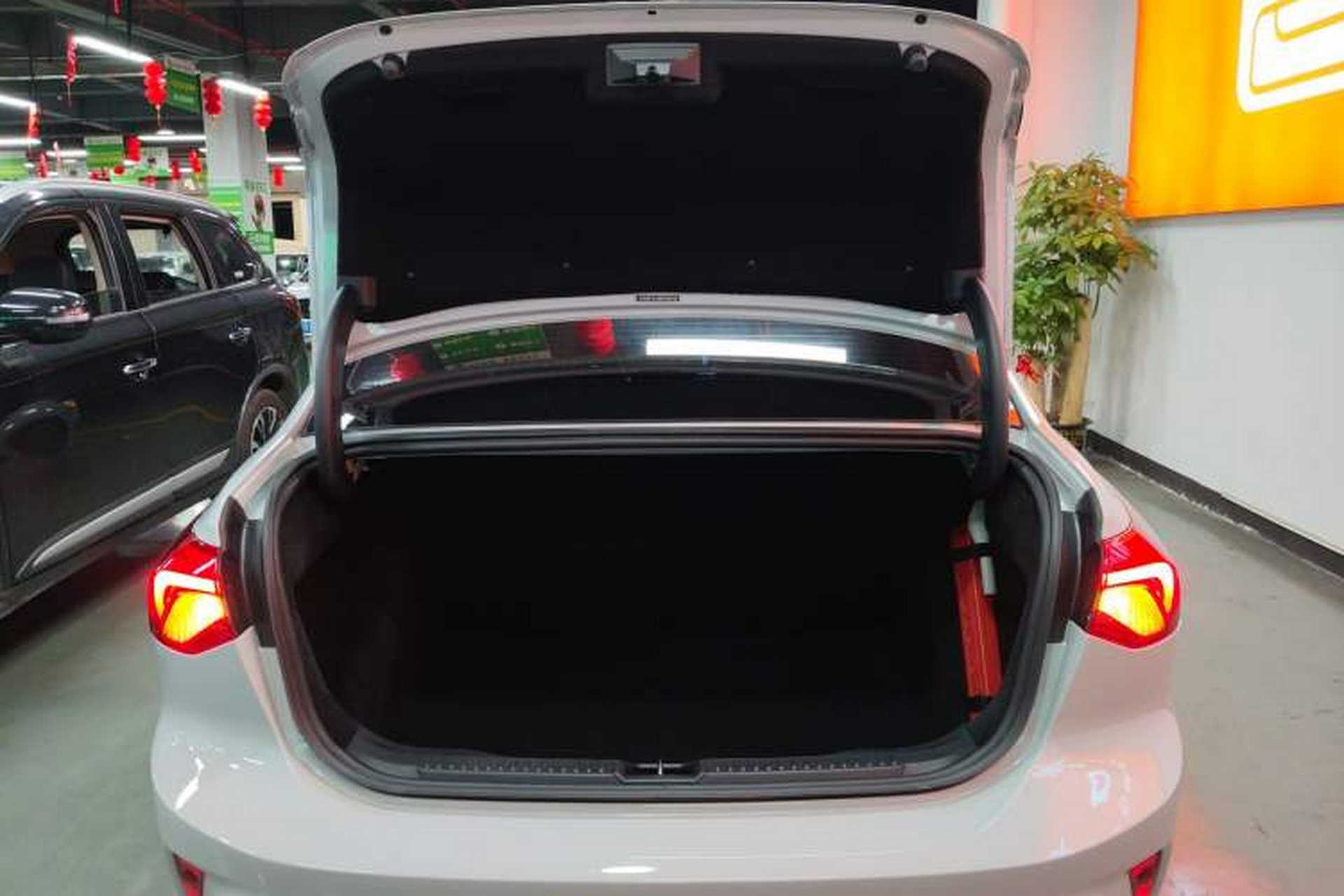 Used Ford Focus 2022 Sedan EcoBoost 180 Automatic ST Line Trunk