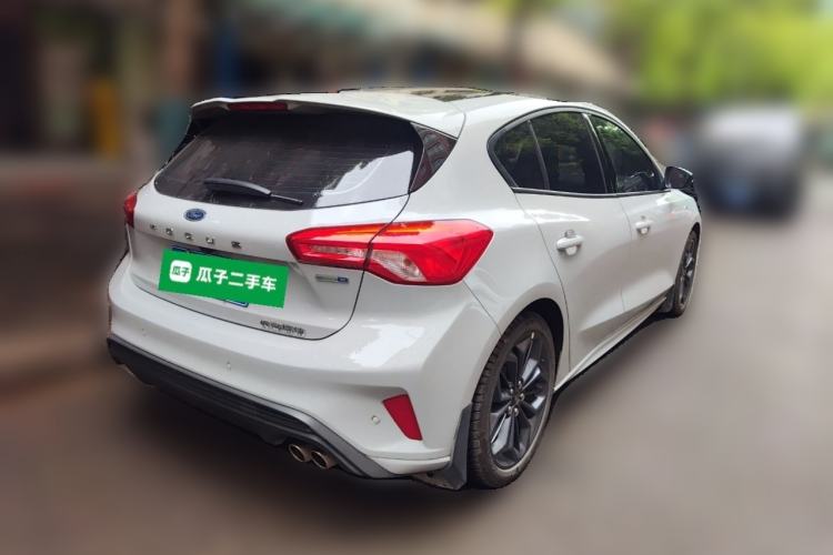 Used Ford Focus 2022 Hatchback EcoBoost 180 Automatic ST Line Rear Right 45 Deg