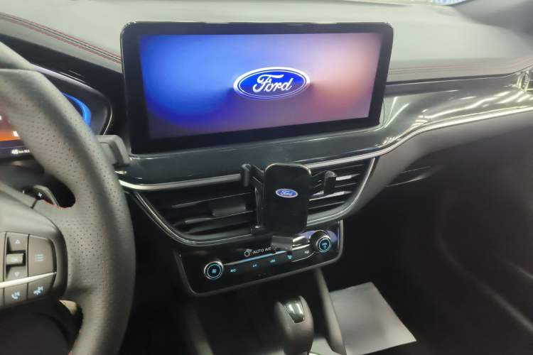 Used Ford Focus 2022 Sedan EcoBoost 180 Automatic ST Line Audio And AC Panel