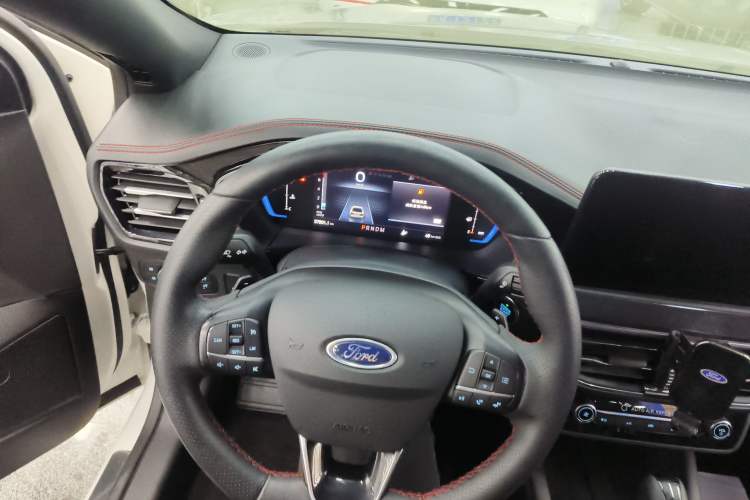 Used Ford Focus 2022 Sedan EcoBoost 180 Automatic ST Line Steering Wheel