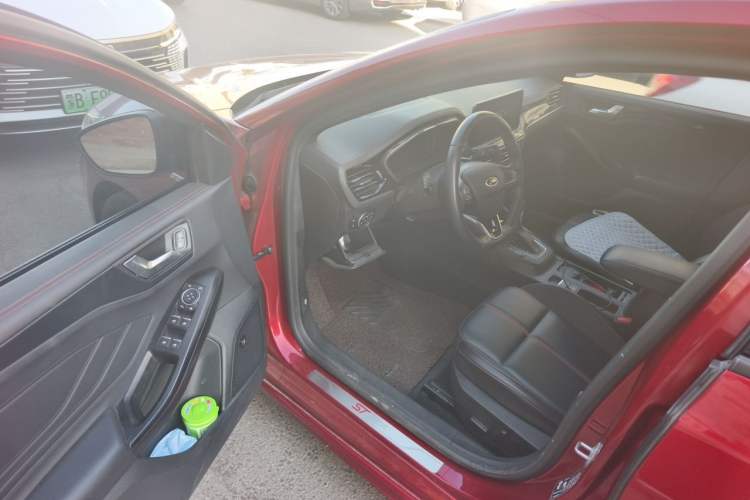 Used Ford Focus 2022 Hatchback EcoBoost 180 Automatic ST Line Driver Seat