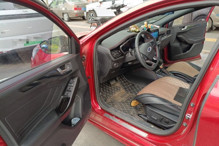 Used Ford Focus 2022 Sedan EcoBoost 180 Automatic ST Line Driver Seat