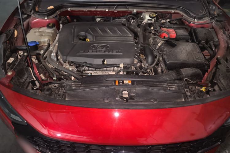 Used Ford Focus 2022 Hatchback EcoBoost 180 Automatic ST Line Engine Bay