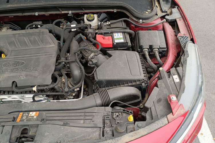 Used Ford Focus 2022 Sedan EcoBoost 180 Automatic ST Line Engine Bay Left