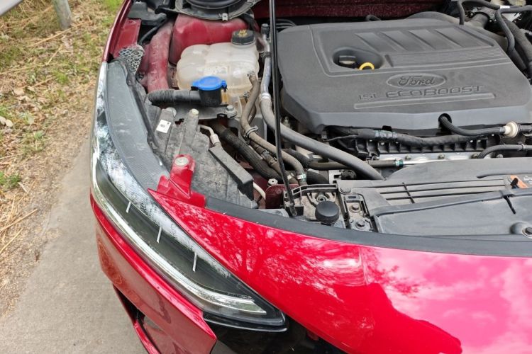 Used Ford Focus 2022 Sedan EcoBoost 180 Automatic Performance Edition Engine Bay Right