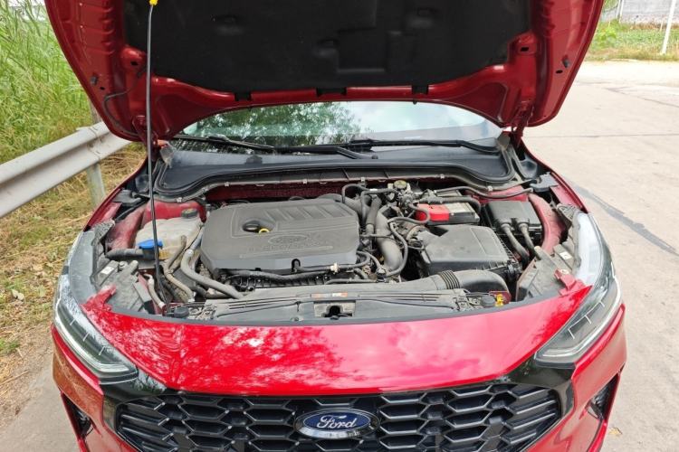 Used Ford Focus 2022 Sedan EcoBoost 180 Automatic Performance Edition Engine Bay