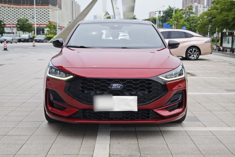 Used Ford Focus 2022 Hatchback EcoBoost 180 Automatic ST Line Exterior 1