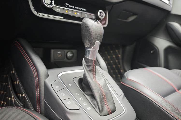 Used Ford Focus 2022 Hatchback EcoBoost 180 Automatic ST Line Exterior 10