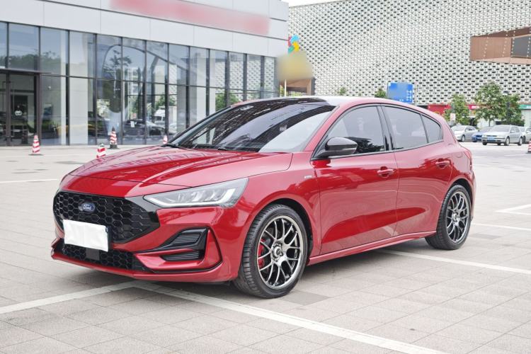 Used Ford Focus 2022 Hatchback EcoBoost 180 Automatic ST Line Exterior 2