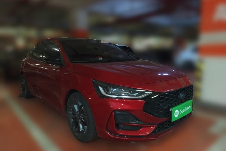 Used Ford Focus 2022 Hatchback EcoBoost 180 Automatic ST Line Front Right 45 Deg