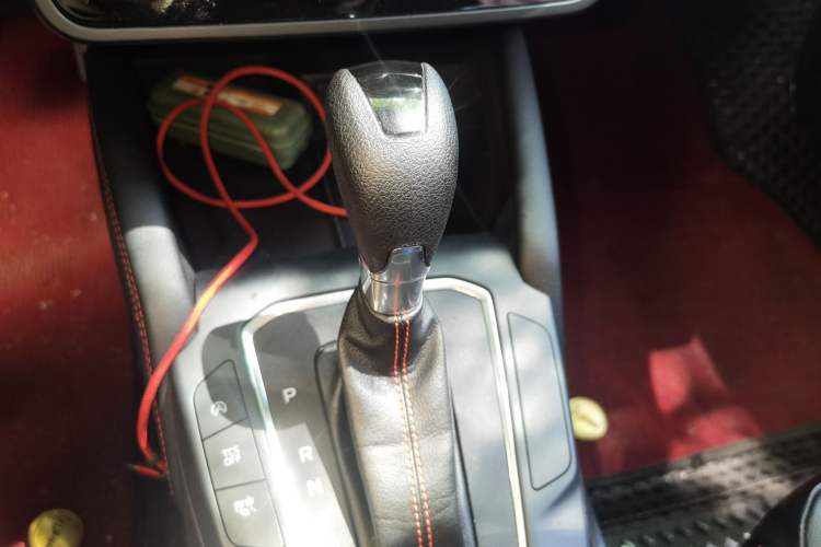 Used Ford Focus 2022 Sedan EcoBoost 180 Automatic ST Line Gear Lever