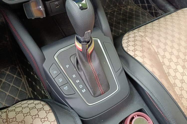 Used Ford Focus 2022 Sedan EcoBoost 180 Automatic ST Line Gear Lever