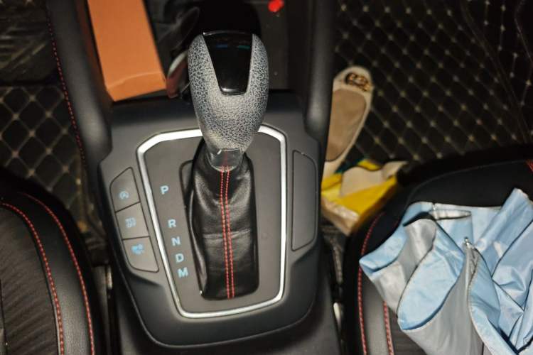 Used Ford Focus 2022 Hatchback EcoBoost 180 Automatic ST Line Gear Lever
