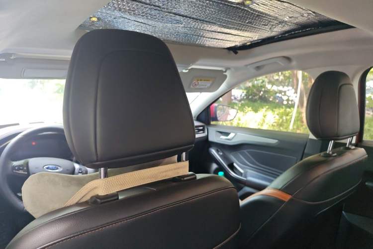 Used Ford Focus 2022 Sedan EcoBoost 180 Automatic Performance Edition Headliner