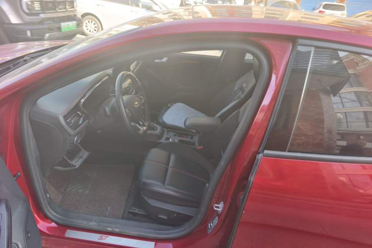 Used Ford Focus 2022 Hatchback EcoBoost 180 Automatic ST Line Left Front Seat