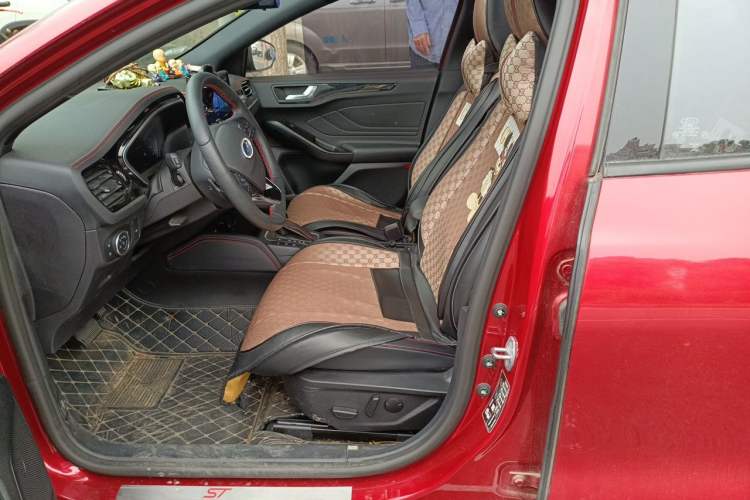 Used Ford Focus 2022 Sedan EcoBoost 180 Automatic ST Line Left Front Seat