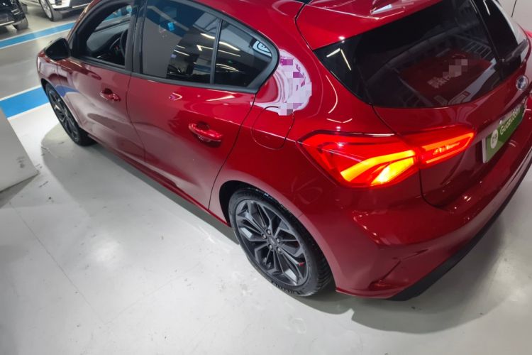 Used Ford Focus 2022 Hatchback EcoBoost 180 Automatic ST Line Left Side