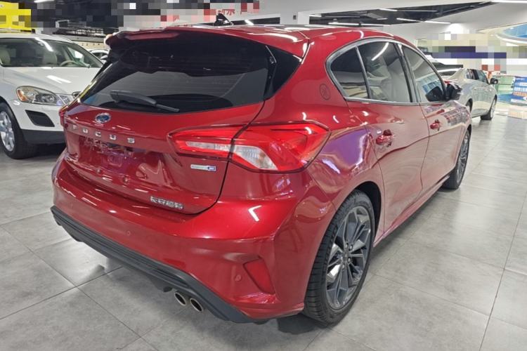 Used Ford Focus 2022 Hatchback EcoBoost 180 Automatic ST Line Rear Right 45 Deg