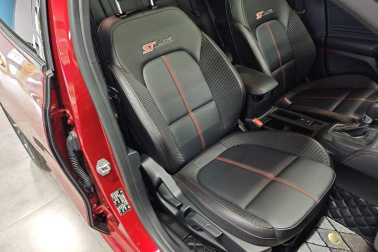 Used Ford Focus 2022 Hatchback EcoBoost 180 Automatic ST Line Right Front Seat